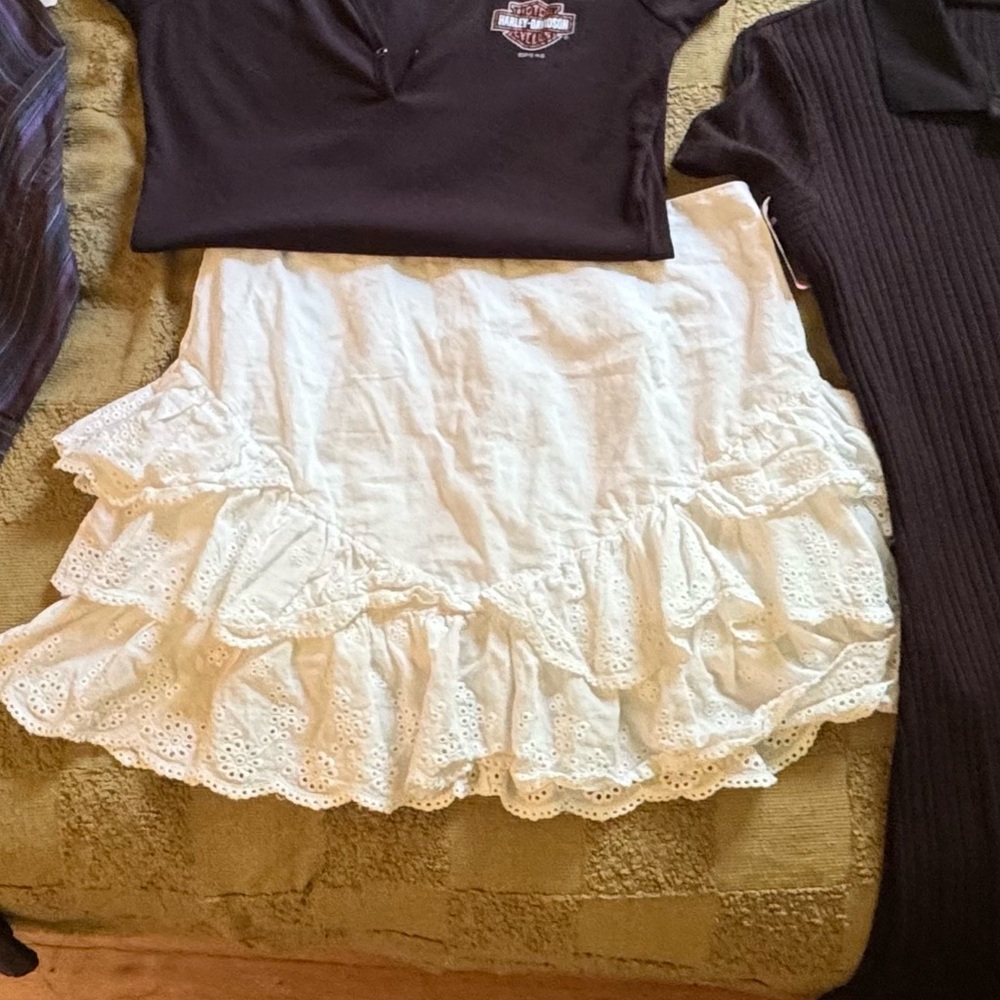 Chic White Eyelet Mini Skirt